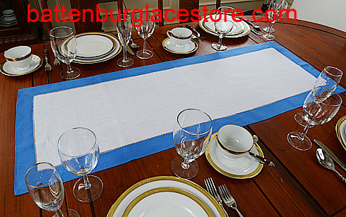 Table runner. White with "Marina" color 16x45"